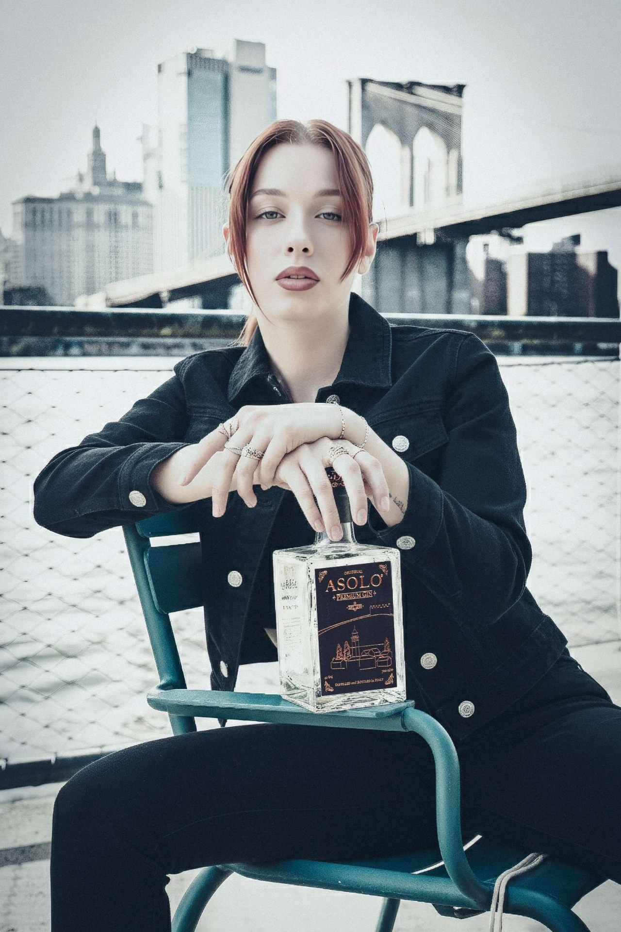 Asolo Premium Gin con vista Brooklyn Bridge